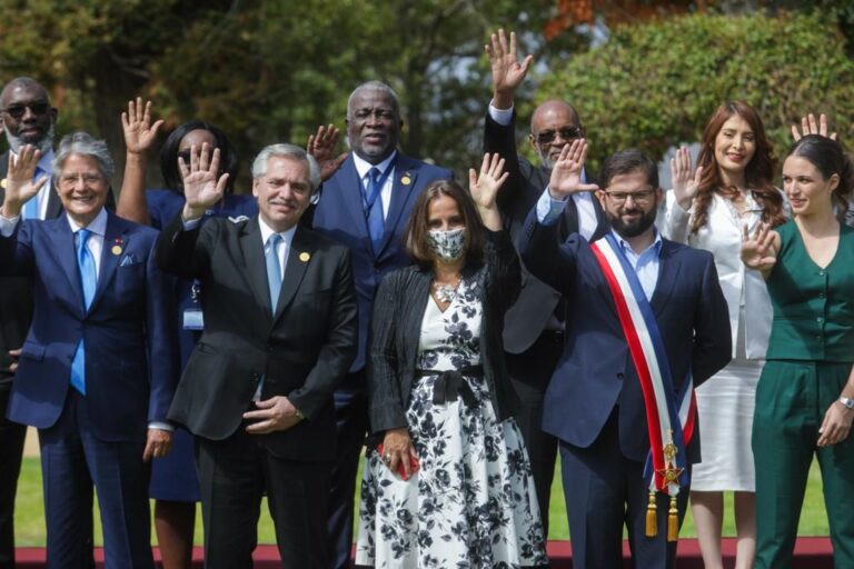 El Presidente participó de la recepción que ofreció su par de Chile, Gabriel Boric Font, en el Palacio de Cerro Castillo