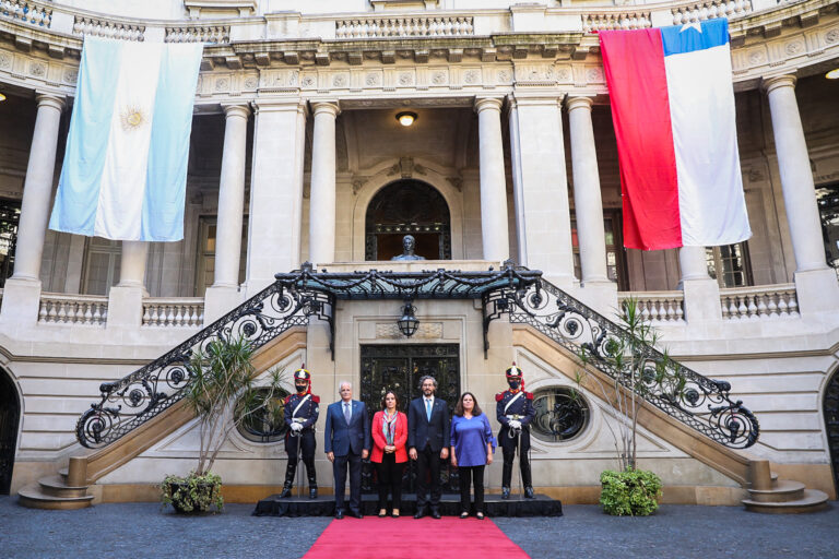 Cafiero y Taiana se reunieron con sus pares de Chile para intensificar la cooperación bilateral