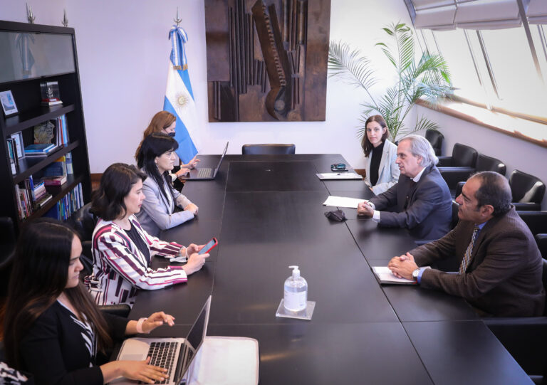 El vicecanciller Tettamanti recibió a la delegación de la Comisión Interamericana de Derechos Humanos (CIDH)