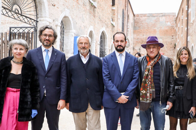 El canciller Santiago Cafiero inauguró el Pabellón argentino en la Bienal de Venecia y destacó el rol del país como productor de bienes culturales