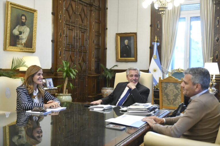 El Presidente se reunió con el ministro Zabaleta y la diputada Tolosa Paz para evaluar los avances de las políticas de seguridad alimentaria