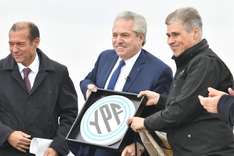 “Estamos poniendo en valor algo muy importante para el desarrollo de la Argentina”, dijo el Presidente en el lanzamiento del gasoducto Néstor Kirchner