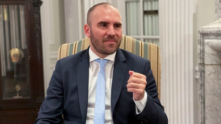 Argentina acordó con el Club de París diferir los pagos de deuda hasta septiembre de 2024