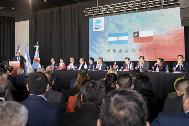 Manzur: “Desde mi lugar seguiré luchando para que cada vez haya más integración entre Argentina y Chile”