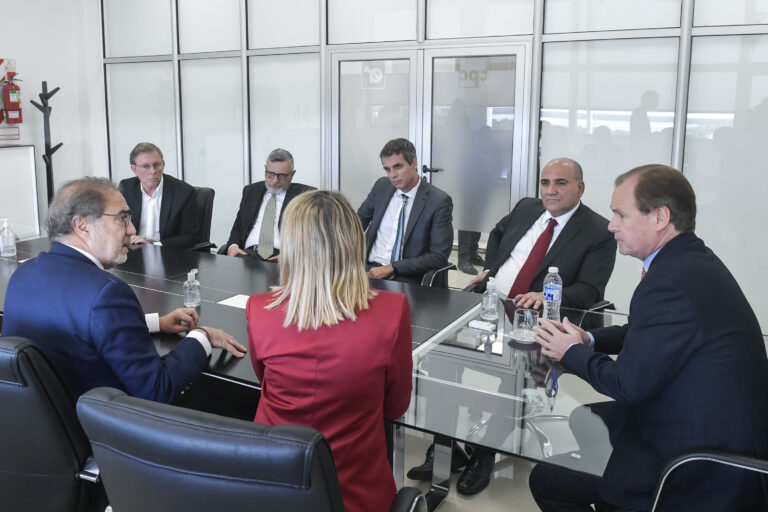 Manzur a empresarios en Entre Ríos: “Nuestro principal objetivo es que sus productos  lleguen a los Estados Unidos con valor agregado”