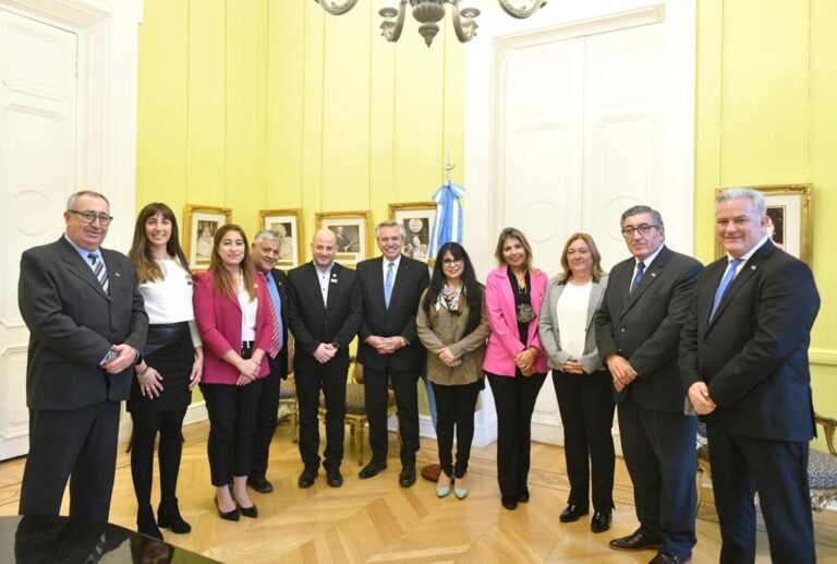 El Presidente recibió a los representantes del Parlamento Patagónico