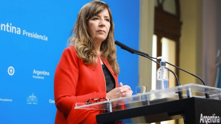 Cerruti: «El Presidente va a la Cumbre de las Américas a llevar la posición de la Celac»