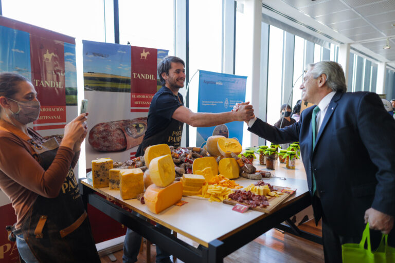 Alberto Fernández: «La economía social es un fenómeno que ha llegado para quedarse»