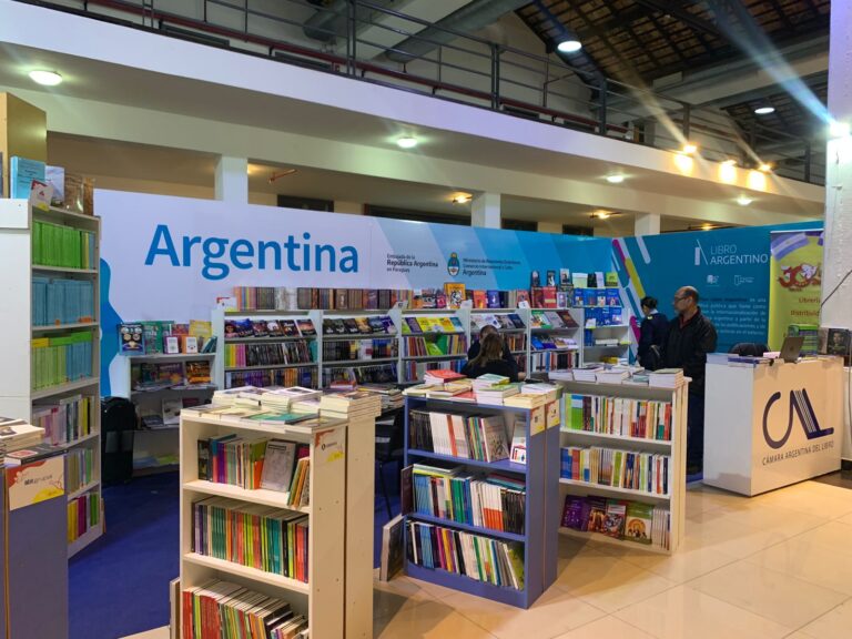 La Cancillería impulsa la industria editorial argentina en la Feria Internacional del Libro de Asunción