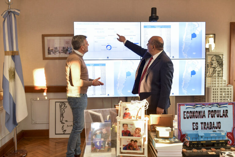 Juan Manzur, tras el encuentro con Zabaleta: “Nuestra prioridad es generar trabajo y somos respetuosos de las expresiones populares”￼