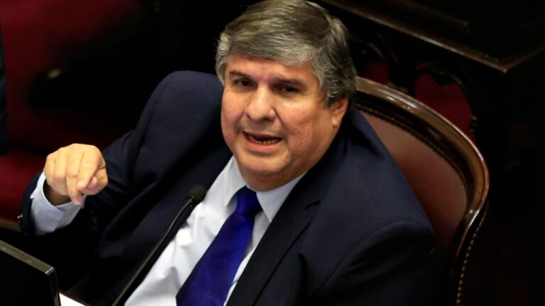 Mayans y Gioja coincidieron en la necesidad de mantener la unidad en el FdT