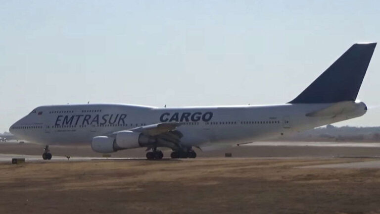 Avión venezolano iraní: Nicolás Maduro denunció que Estados Unidos «se quiere robar» la aeronave retenida en Argentina