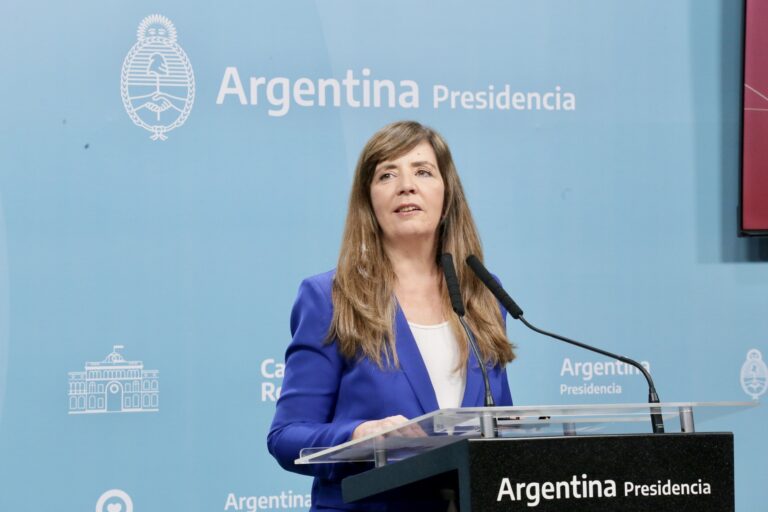 «El Gobierno recibió informes de consultoras que ven con optimismo las medidas económicas», afirmó Cerruti