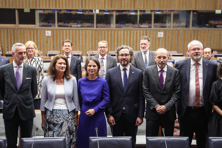 ONU: Cafiero reclamó un mayor compromiso a los países poseedores de armas de destrucción masiva y alertó por las instalaciones nucleares en Ucrania