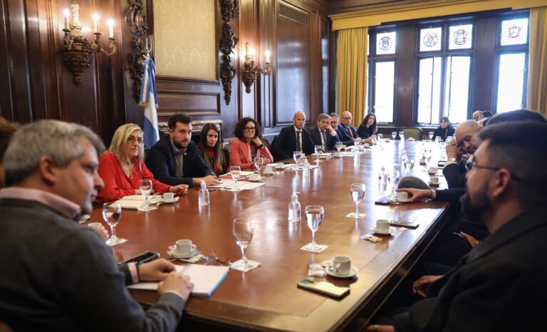 Cancillería impulsa las exportaciones de PyMES argentinas a Chile y Bolivia