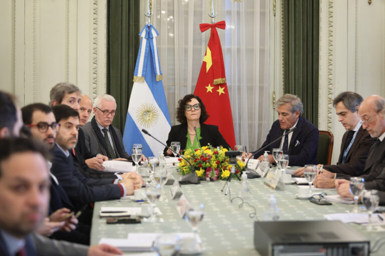 Argentina – China: Reunión de la comisión mixta económico comercial