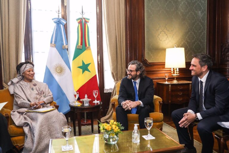 Argentina y Senegal se presentarán en la COP 27 como acreedores ambientales por los efectos que genera la contaminación en los países del sur