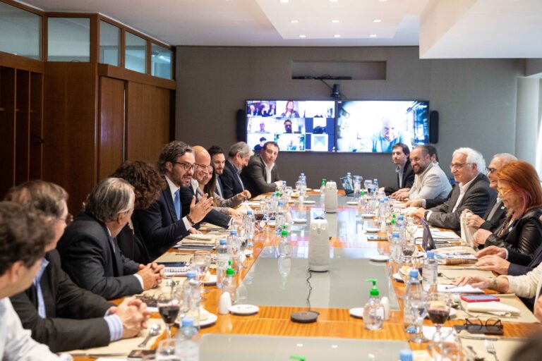 Plan de Exportaciones 2022: Cafiero se reunió con ADIMRA por nuevas misiones comerciales para incrementar exportaciones que crecieron 10 por ciento interanual