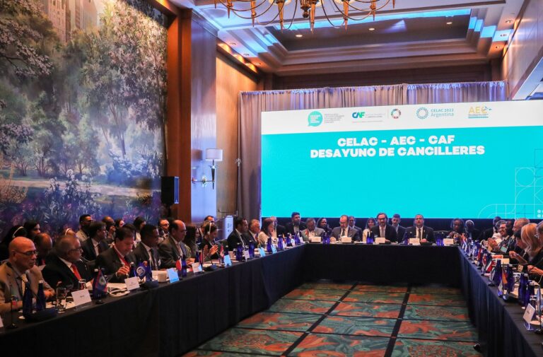 Cafiero: “Es muy importante que América Latina y el Caribe se inserten en las nuevas cadenas de suministros seguras”