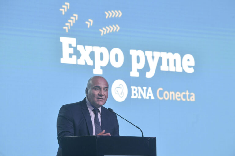 Juan Manzur: “El futuro de la Argentina está en las pymes que a diario levantan las persianas en todo el país”