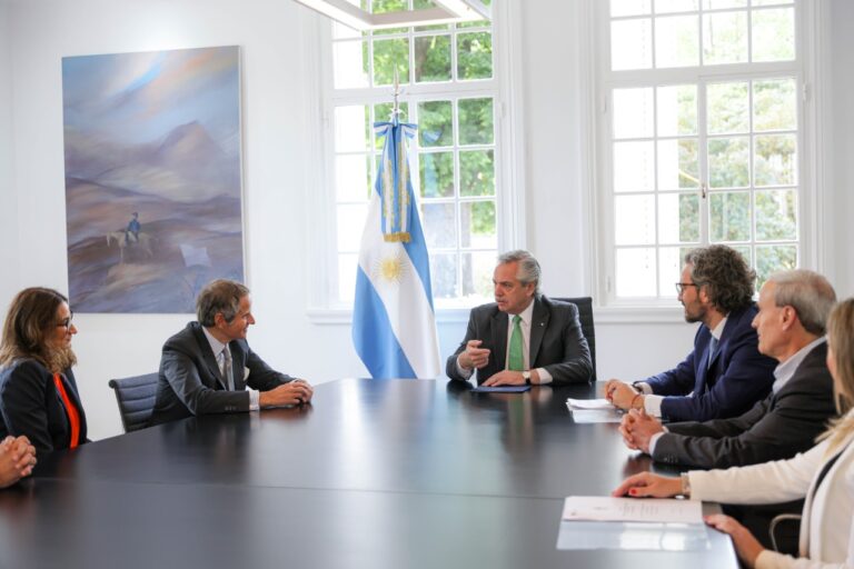 El presidente se reunió con Rafael Grossi, director general del organismo internacional de energía atómica