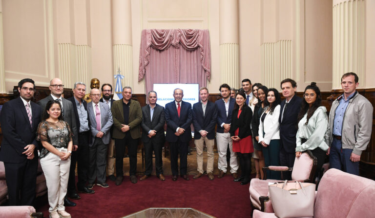 SE REUNIÓ LA COMISIÓN DE RELACIONES EXTERIORES Y CULTO