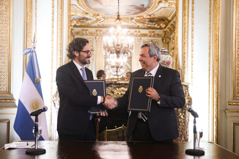 El Banco Centroamericano de Integración Económica (BCIE) abrirá en Argentina su primera sede en América del Sur