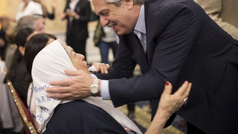 Duelo y pesar por el fallecimiento de Hebe de Bonafini