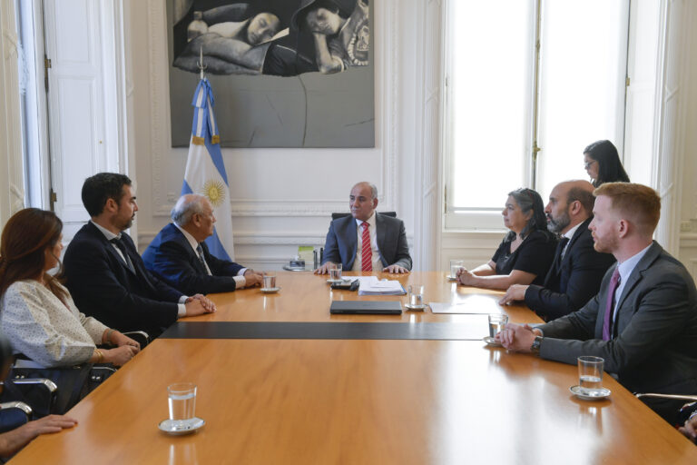 La Jefatura de Gabinete firmó un convenio de cooperación técnica con la Sindicatura General de la Nación