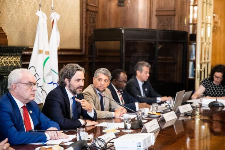 Cafiero: “Tenemos que seguir abordando las problemáticas regionales con integración y multilateralismo solidario”