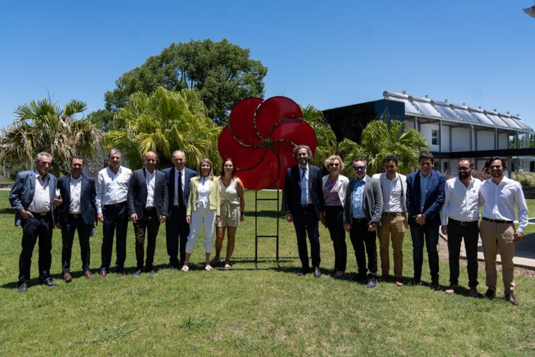 Cafiero destacó el perfil exportador de Entre Ríos: «El trabajo de las provincias fue esencial para conseguir el récord de 100 mil millones de dólares en exportaciones»