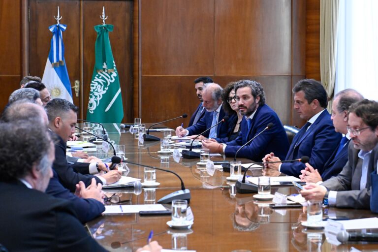 Arabia Saudita le anunció a la Argentina su interés por invertir 500 millones de dólares en proyectos de energía y salud alimentaria