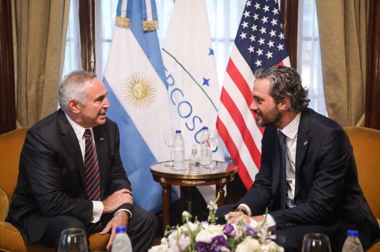 <strong>ARGENTINA – ESTADOS UNIDOS: CAFIERO Y EL EMBAJADOR MARC STANLEY SE REUNIERON POR EL 200 ANIVERSARIO DE LAS RELACIONES BILATERALES</strong>