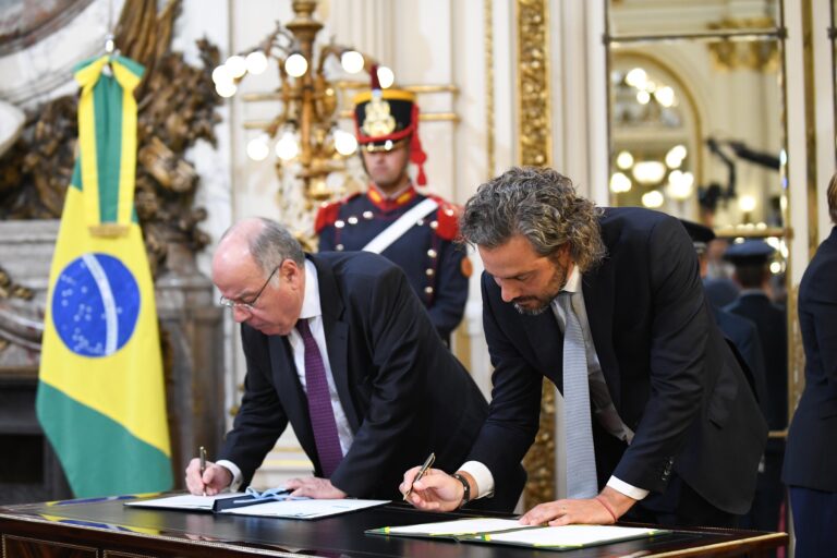 LA ARGENTINA Y BRASIL FIRMARON ACUERDO DE COOPERACIÓN ANTÁRTICA