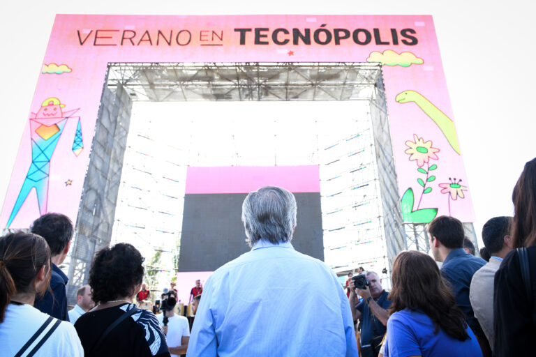 El presidente encabezó la apertura del ciclo Verano en Tecnópolis – Atardeceres 2023