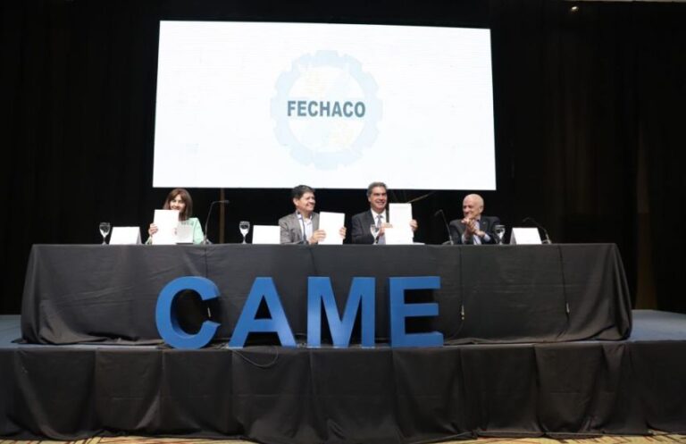 El gobierno del Chaco y la CAME acordaron impulsar centros comerciales a cielo abierto en varios municipios