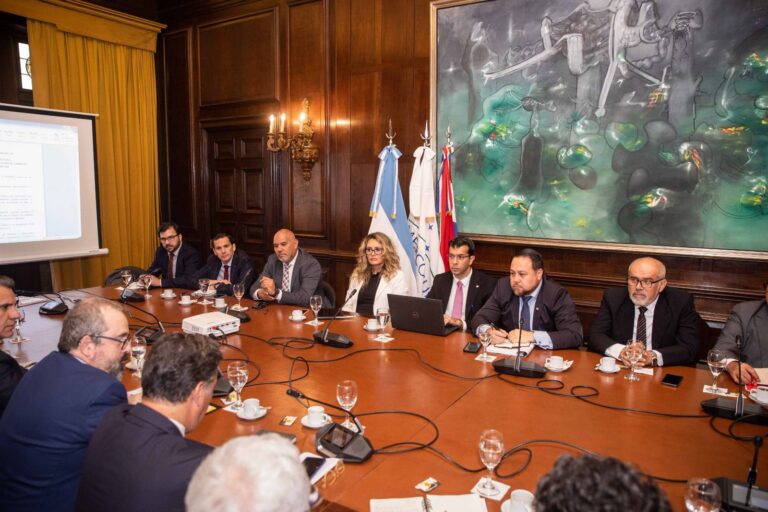 Argentina y Paraguay avanzan en su conectividad e integración física