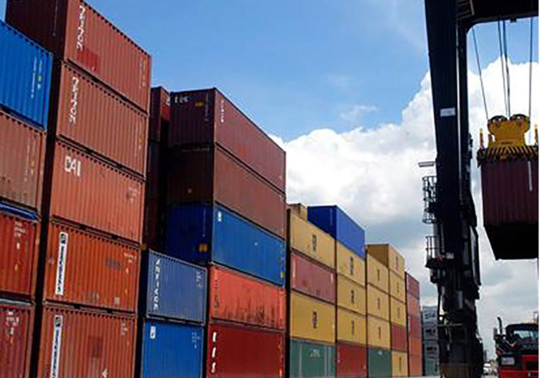 Impacto de la sequía en las exportaciones de productos primarios y agropecuarios en marzo, con incremento en el volumen exportado de manufacturas industriales