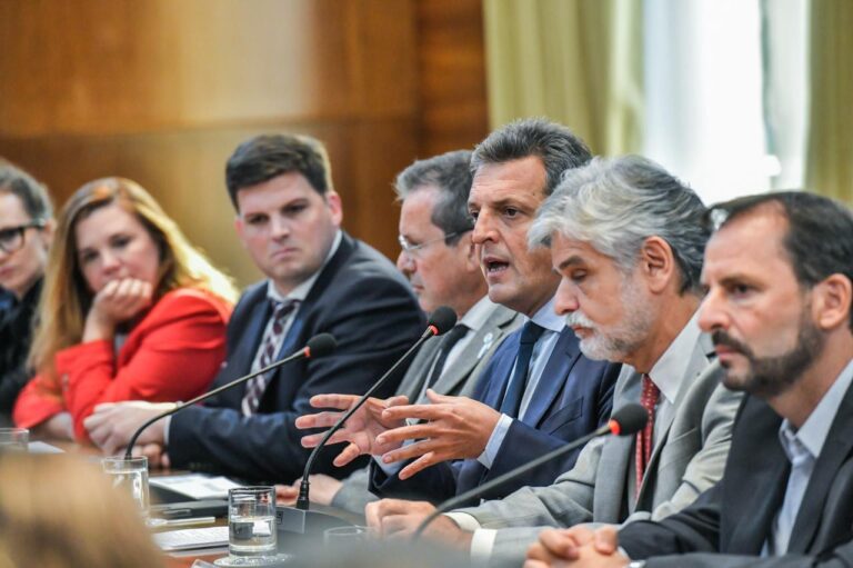 El Gobierno lanzó Film+Ar, un programa para incentivar la industria audiovisual nacional