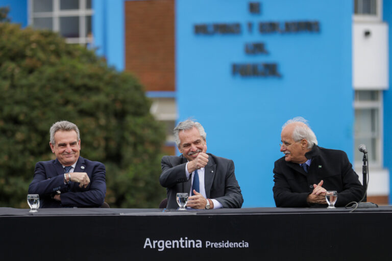 Alberto Fernández: “FANAZUL está de pie como se está poniendo de pie la Argentina”