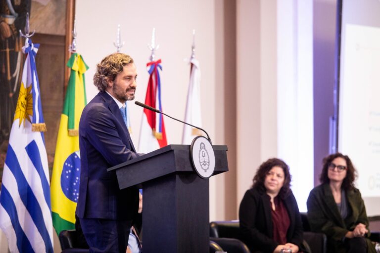 Cafiero, Vizzotti y Filmus inauguraron la Jornada de Innovación y Salud en el marco del X Foro Empresarial del Mercosur