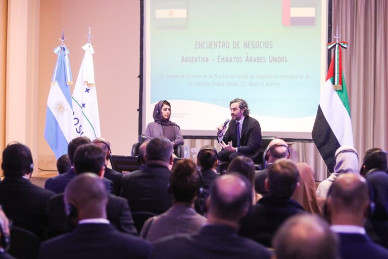 Argentina – Emiratos Árabes Unidos: Cafiero encabezó rondas de negocios junto a la Ministra Reem Al Hashimy consolidando la estratégica agenda comercial