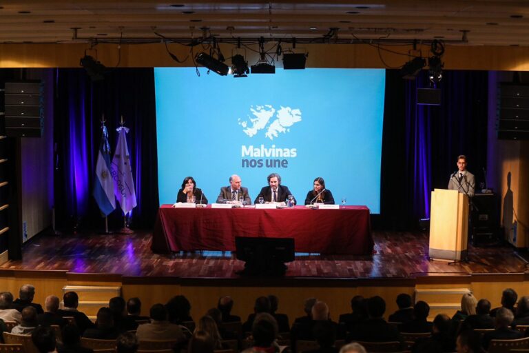 Cafiero: «Malvinas es presente y tiene que ser futuro»