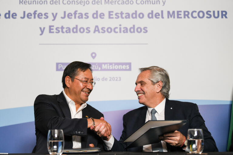 Argentina y Bolivia firmaron tratados de cooperación