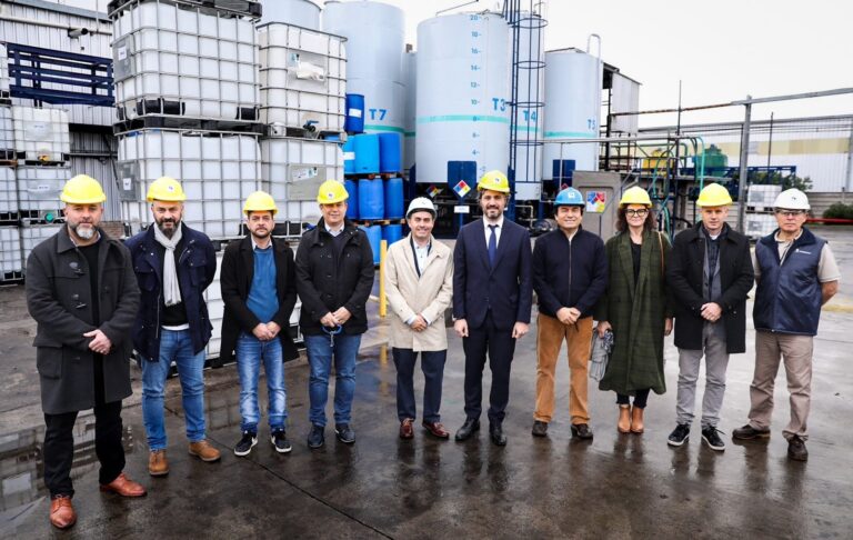 Cafiero y Cascallares destacaron el trabajo de PyME de Burzaco que luego de la pandemia duplicó sus exportaciones