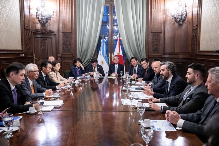 Cafiero recibió a Federación Empresarial de Japón para ampliar y fortalecer el comercio bilateral