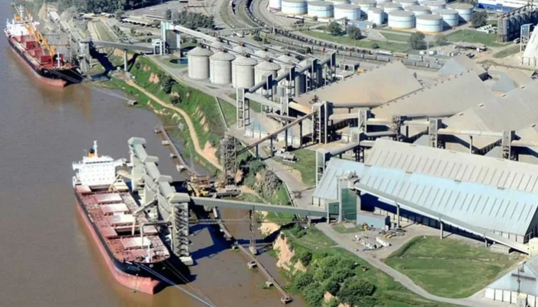 Un fallo judicial favoreció a la Argentina en el cobro de peaje en la Hidrovía Paraná-Paraguay