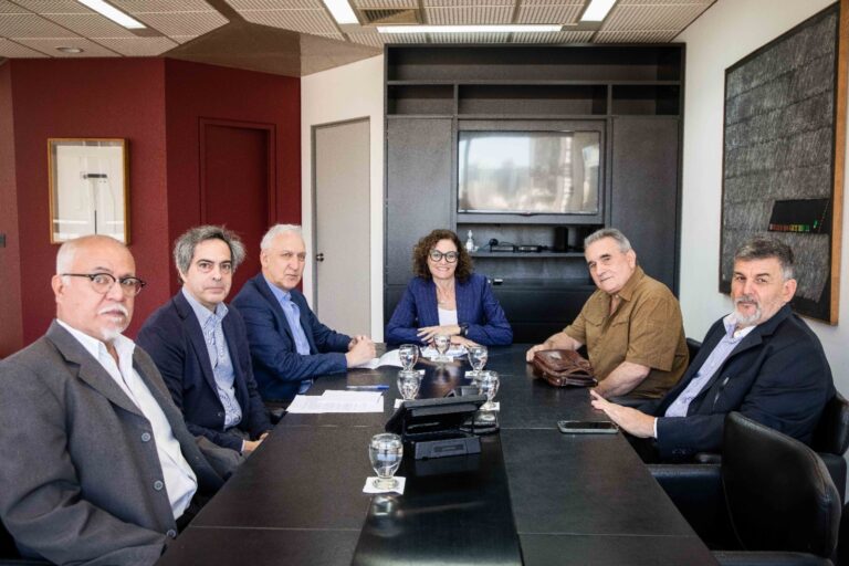 Hidrovía: Reunión de Cancillería con la Federación Marítima Portuaria