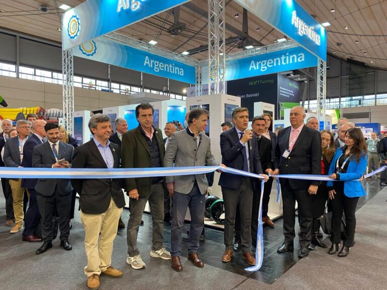 Destacada participación argentina en la feria mundial más importante de maquinaria agrícola para potenciar exportaciones del sector