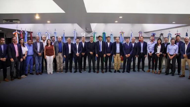 En el Gobierno aspiran a convocar a los gobernadores a un nuevo pacto fiscal